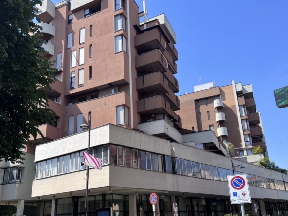 4 locali mq. 170 con terrazzo